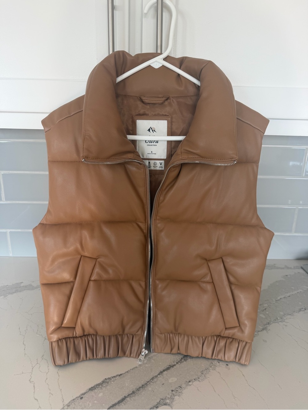 Abercrombie & Fitch Tan Quilted Faux-Leather Puffer Vest